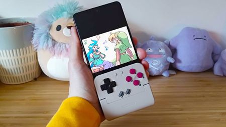 GameSir Pocket Taco attached to Asus ROG Phone 9 Pro with Zelda: Oracle of Ages for Game Boy cut scene on screen.