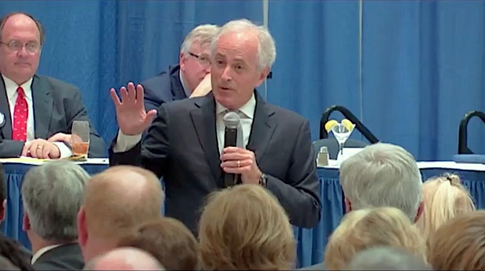 Bob Corker speaks to the Rotary Club 