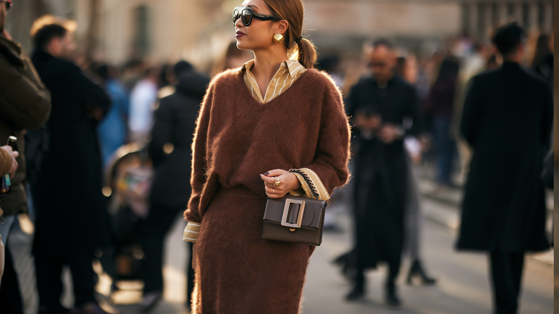 woman wearing fall colors