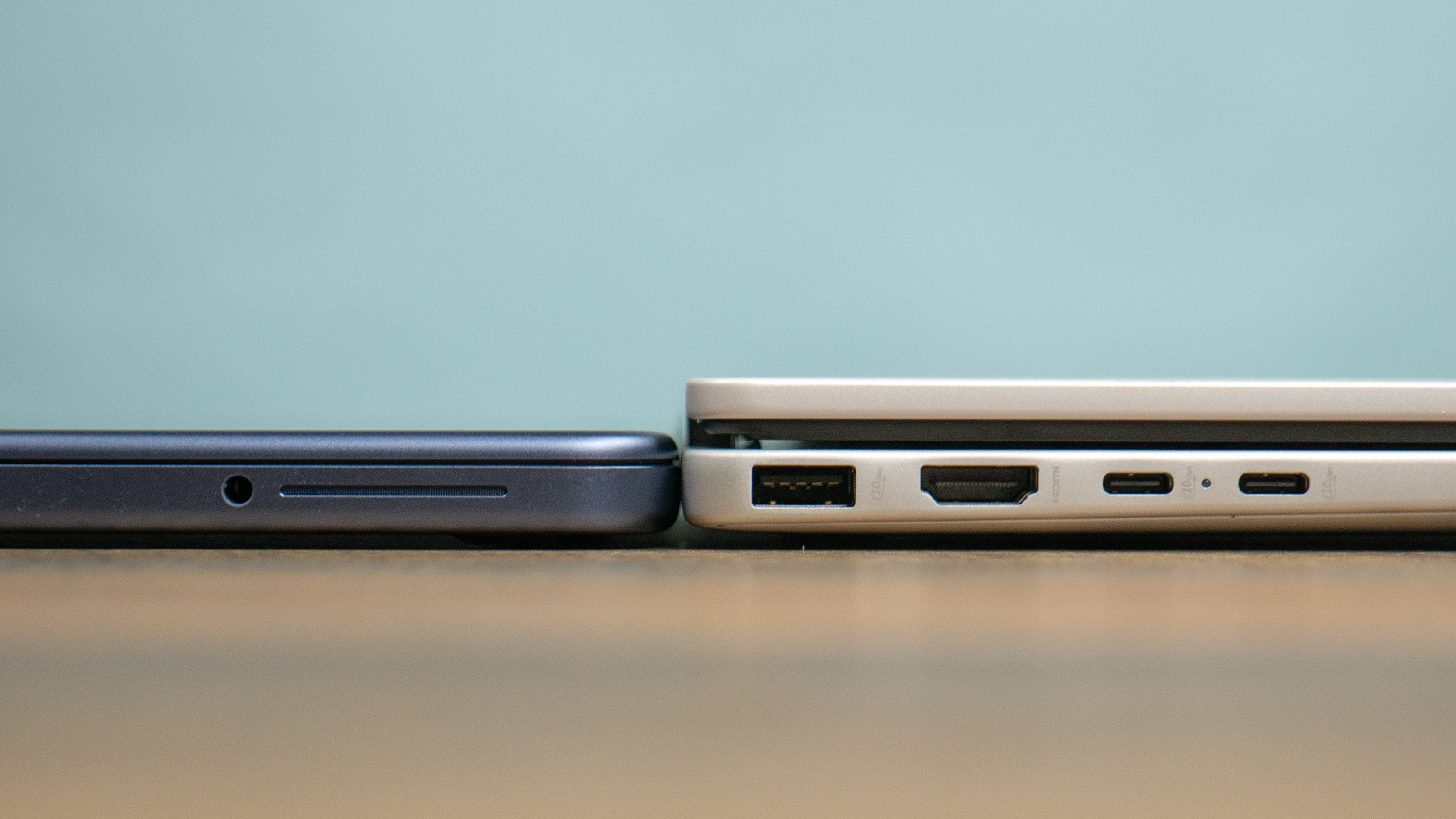 MacBook Neo vs HP Omnibook 5 Flip