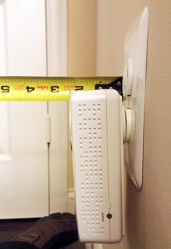 Figure 45 - ZyXEL PLA5215, wall view