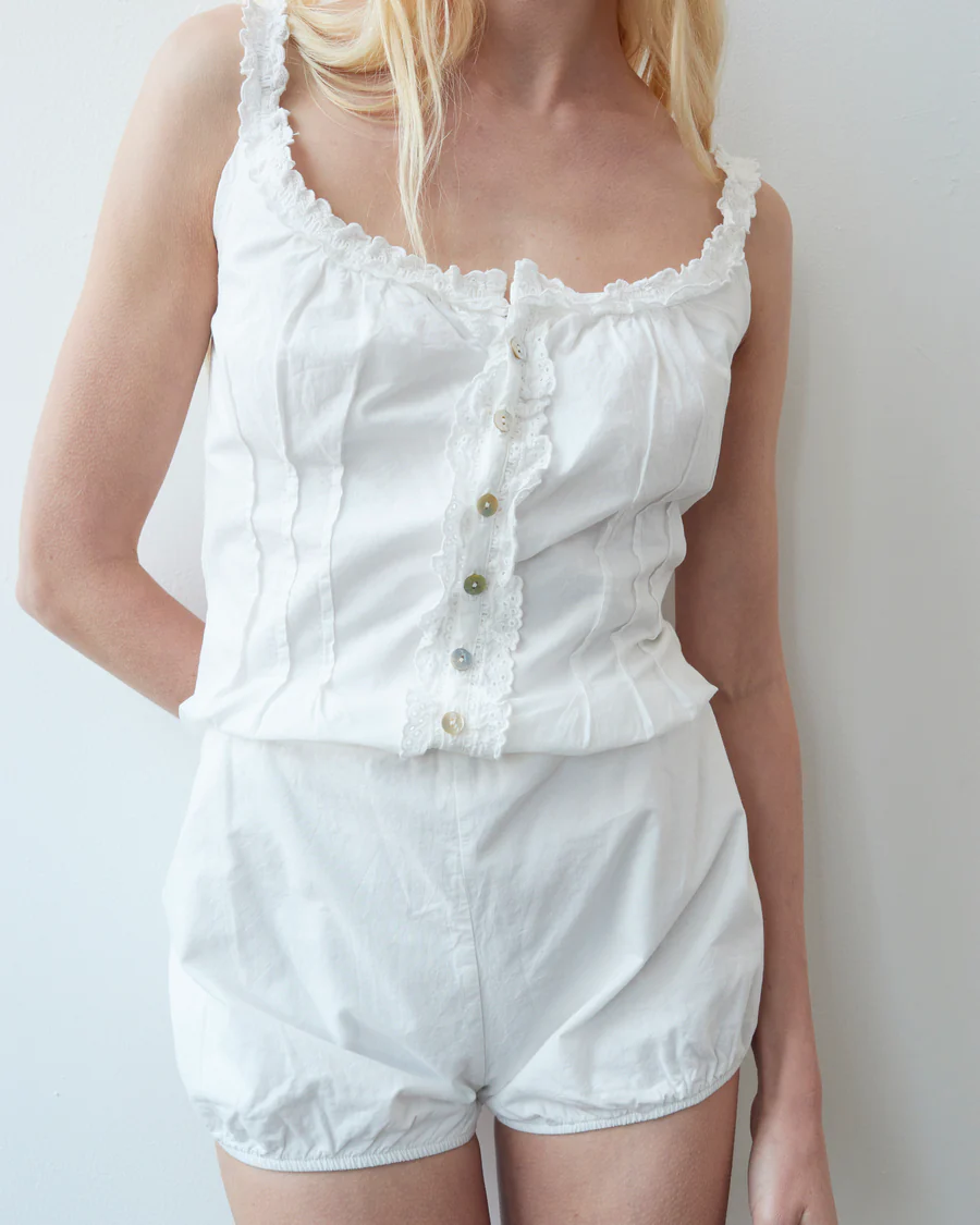 Fruity Booty, Broderie Romper