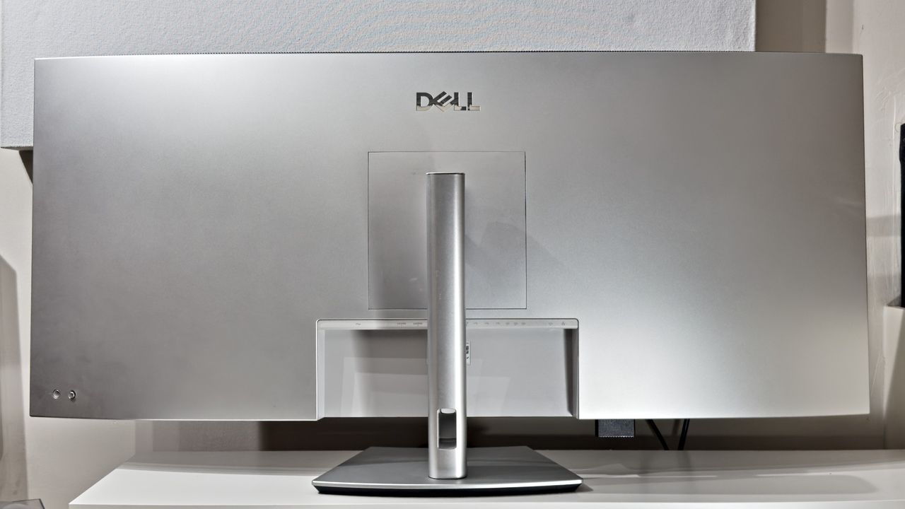 The Dell Ultra Sharpe U5226KW monitor