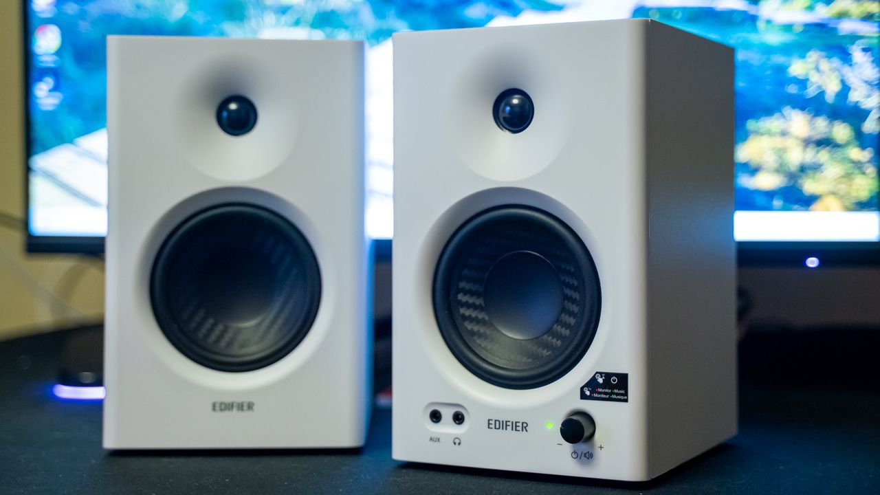 Edifier MR4 on a desk setup