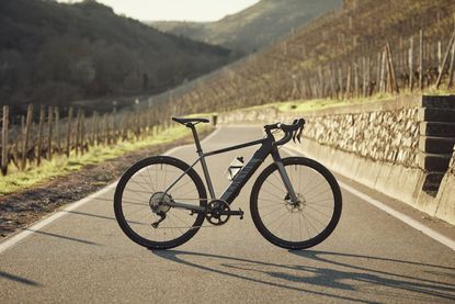 Canyon e hot sale road bike