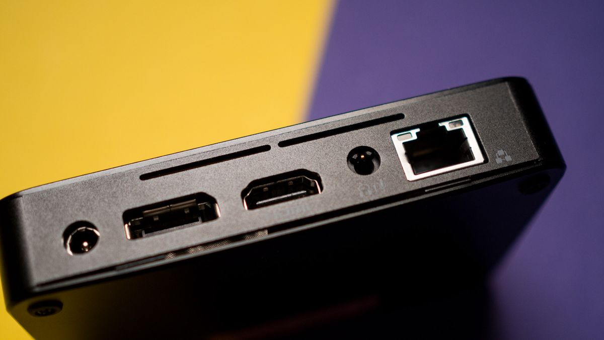 Zotac Zbox Pico PI430AJ back view