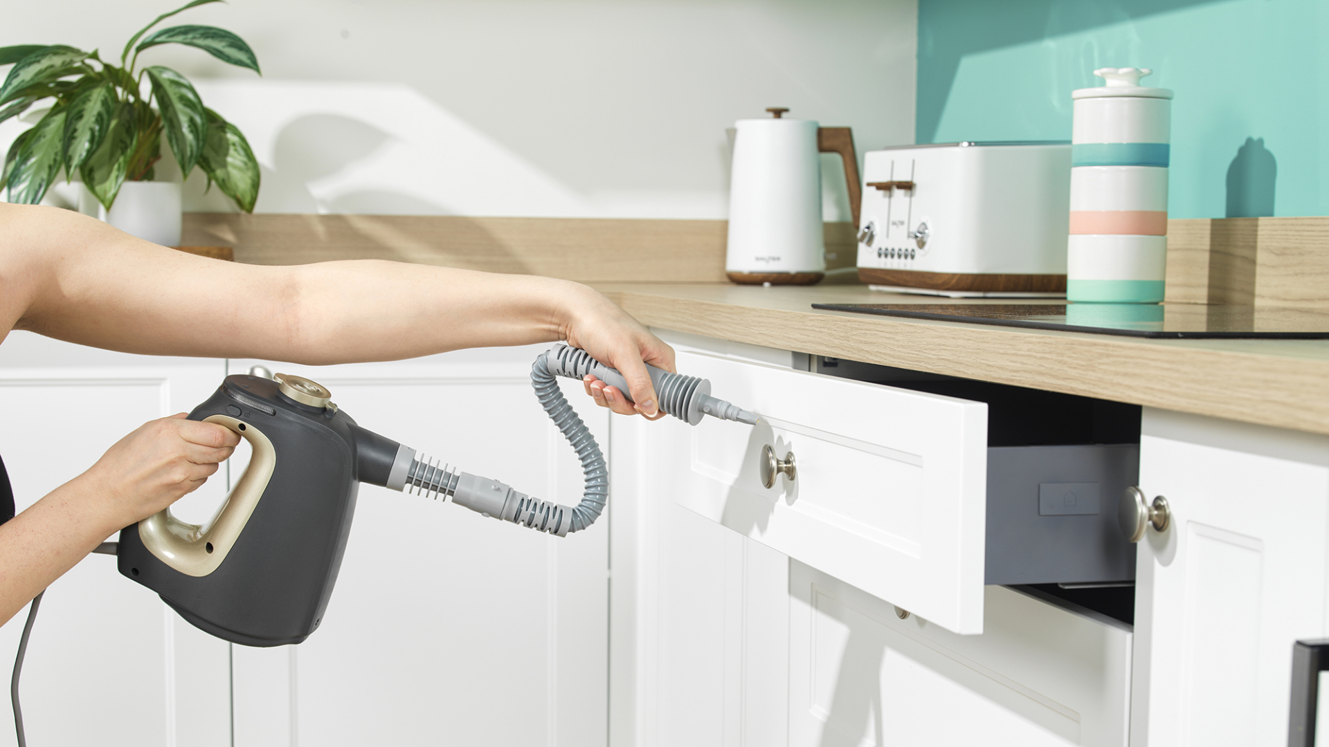 Beldray steamer cleaning kitchen cabinets