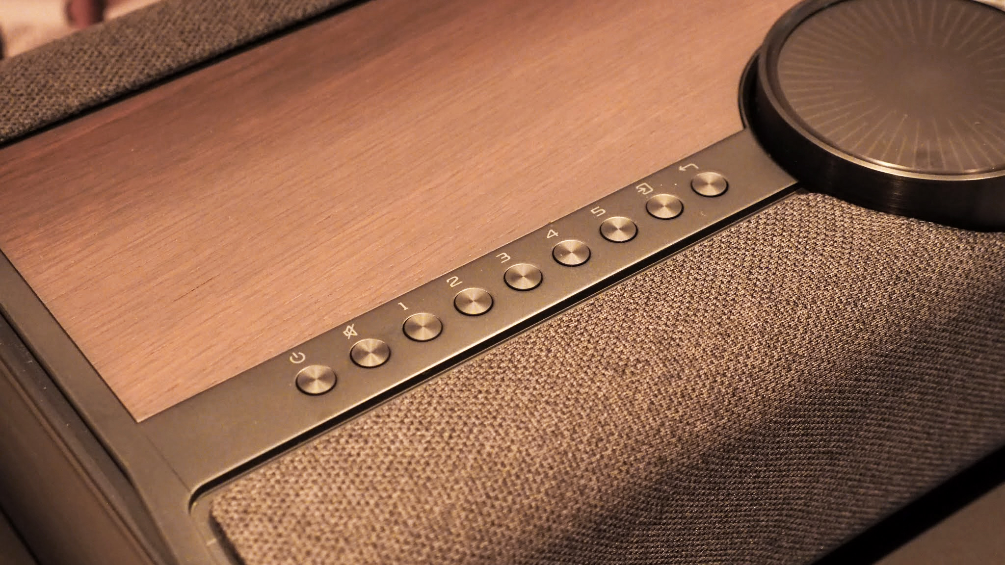 Dali Vega all-in-one speaker system