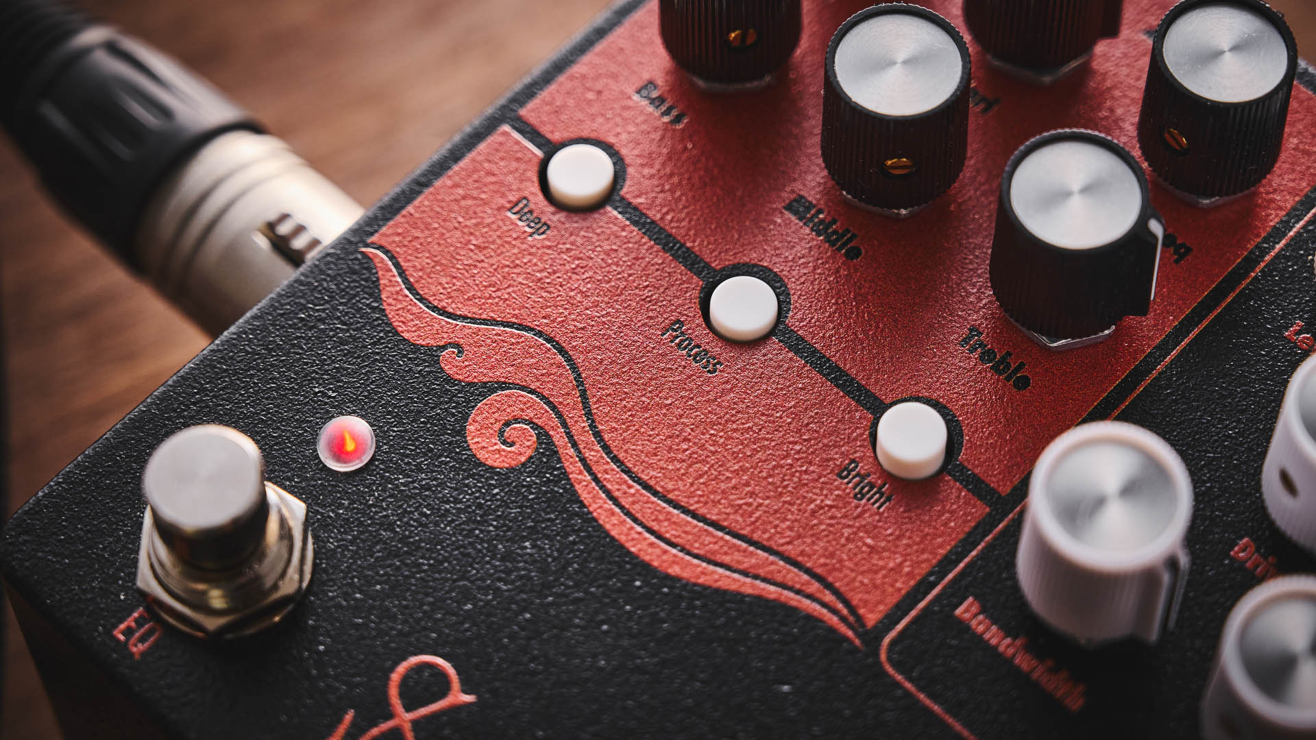 Earthquaker Devices Scrolls Bass Odyssey