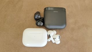 Bowers & Wilkins PI5 vs. AirPods Pro