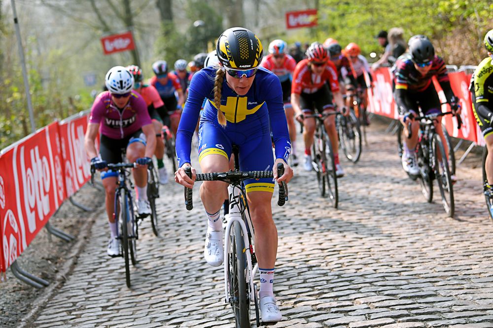 Emilia Fahlin on the cobbles