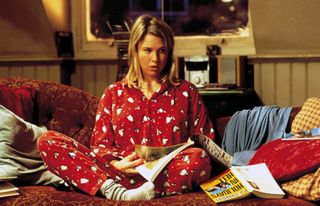 Renée Zellweger wearing pajamas in bridget jones's diary