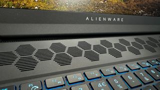 Alienware M16