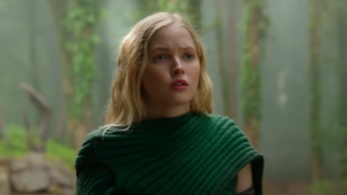 Ellie Bamber in Willow.