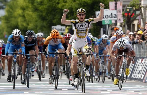 Matthew Goss (HTC-Columbia) wins stage nine of the Giro d'Italia