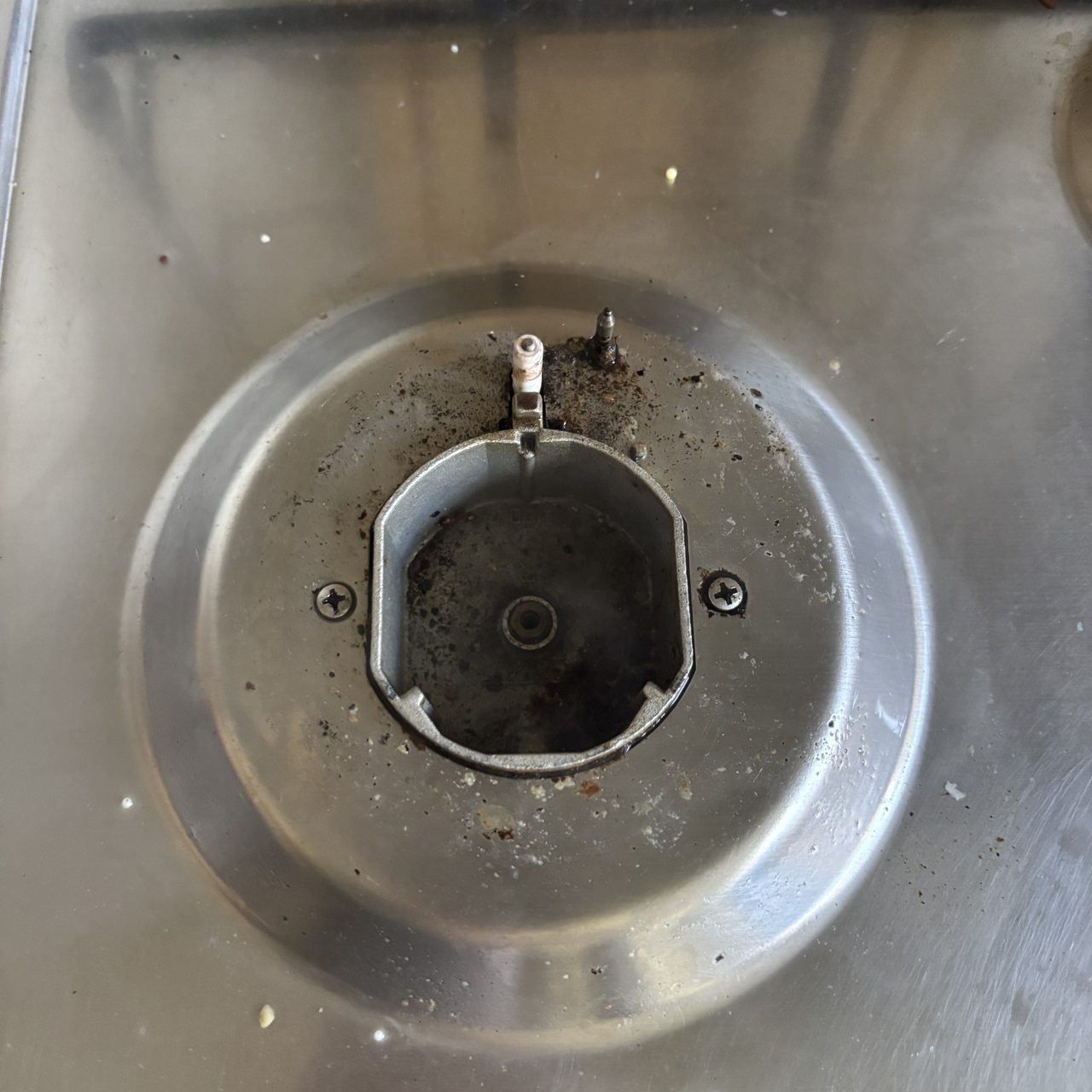 Hob before using the Beldray Digital Handheld Steam Cleaner