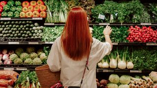 Sustainable living: Bonnie Wright shopping zero waste in a supermarket