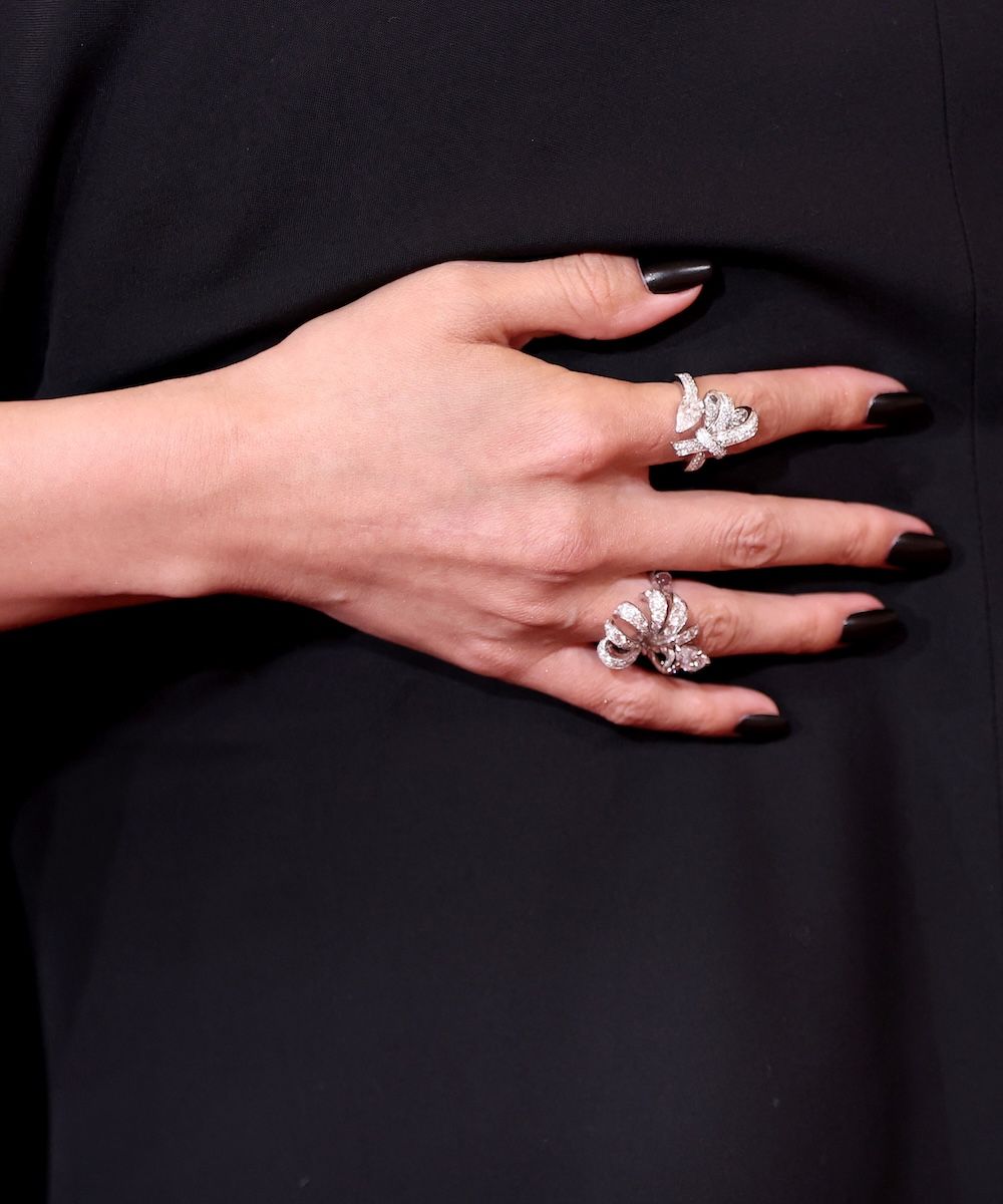Selena Gomez's "velvet noir" manicure