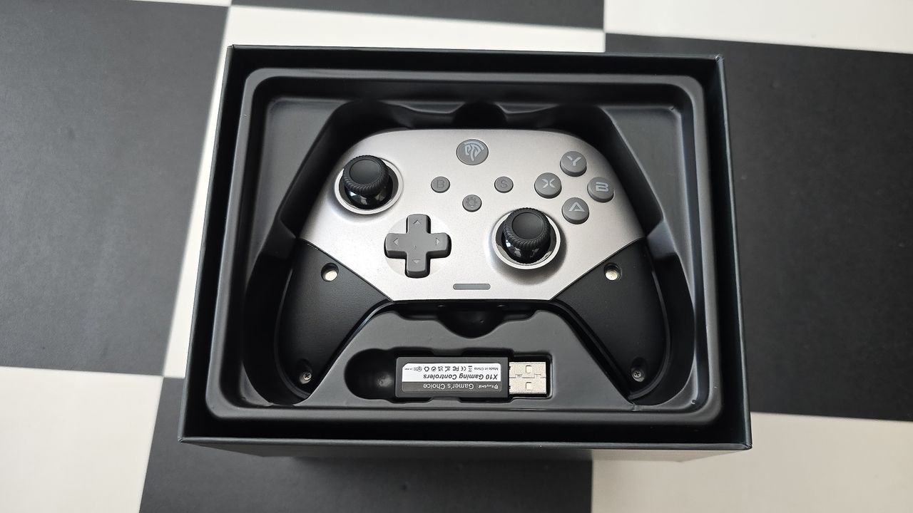 Switch controller vs Joy-Con