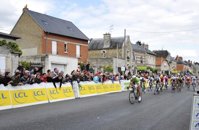 Marcel Kittel (Team Argos-Shimano) has turned on the afterburners and left his rivals behind.