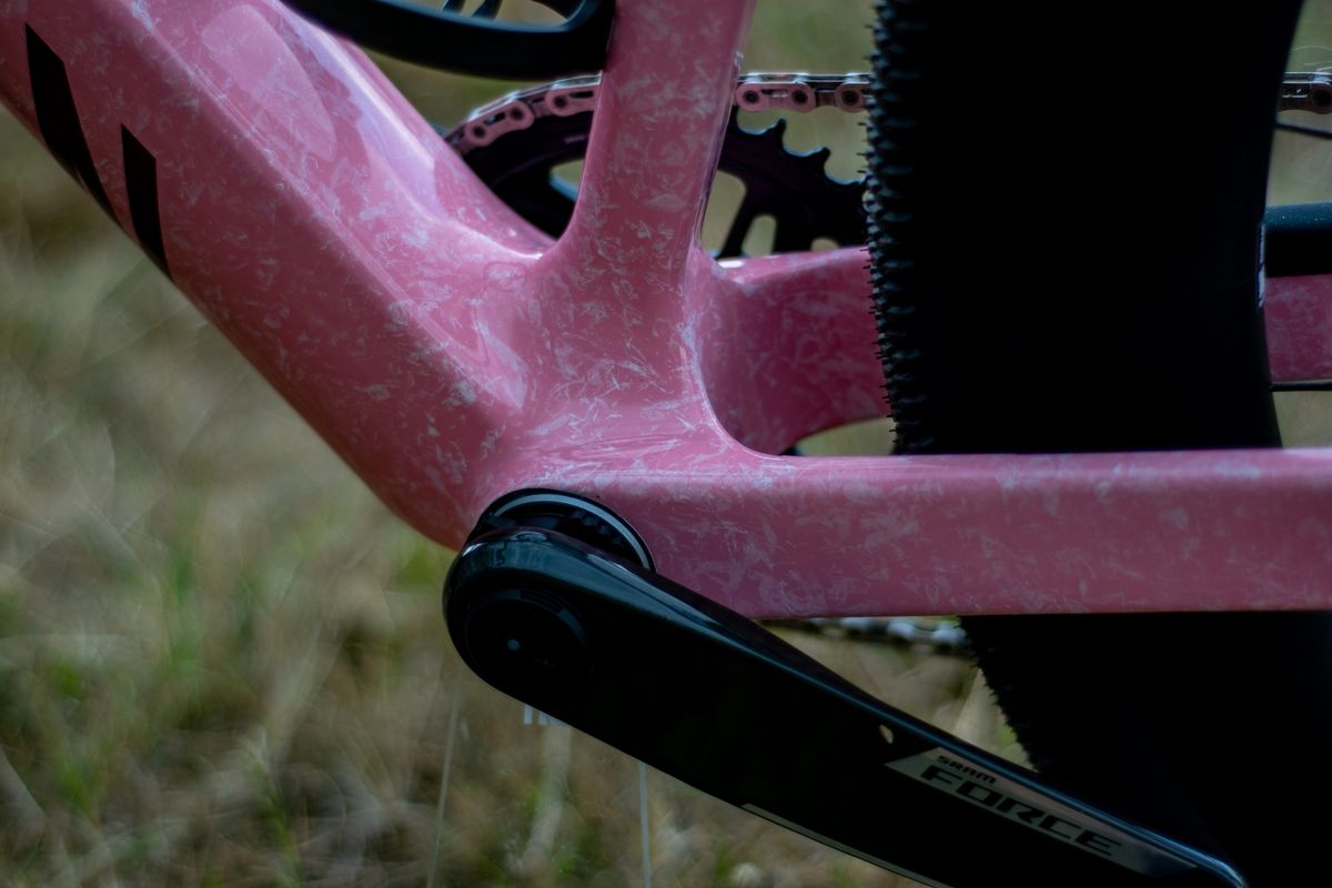 A Canyon Grail CF SLX 8 in the 'strawberry shake' colour