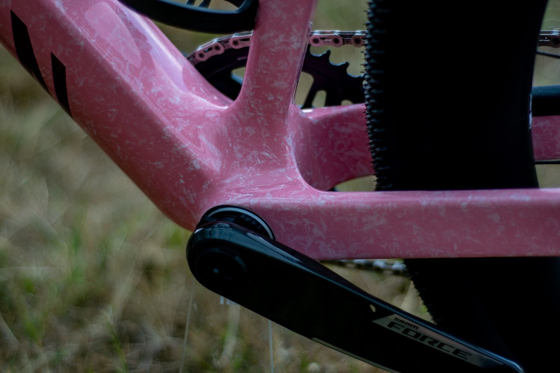 A Canyon Grail CF SLX 8 in the 'strawberry shake' colour 