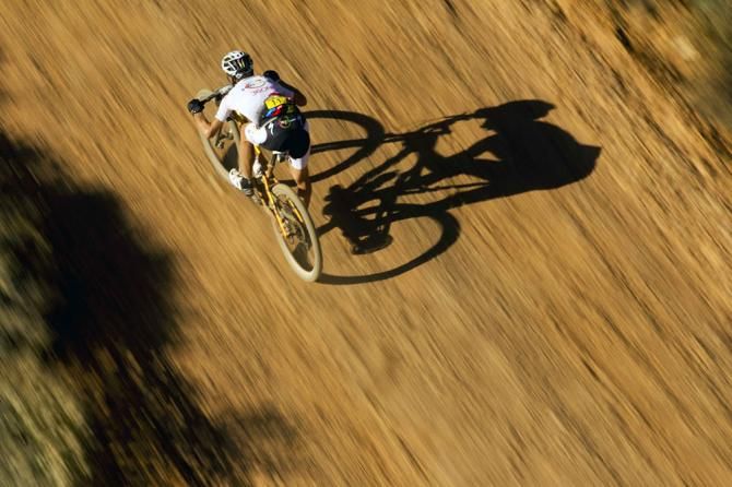 Christoph Sauser of Burry Stander Songo descends Watervalsberg