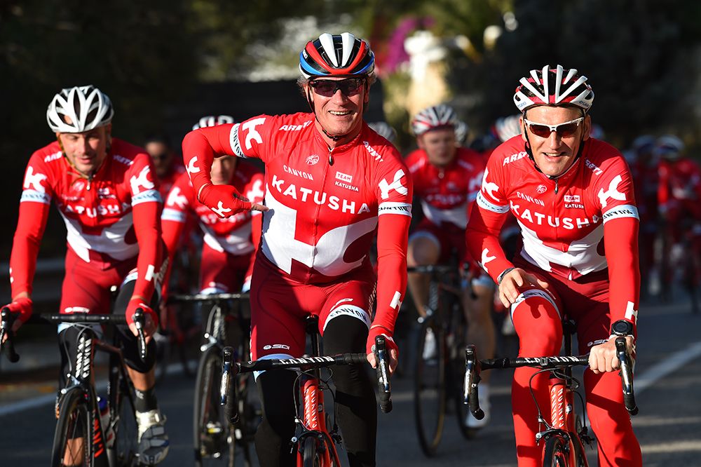 Serguei Outschakov has some fun on the bike