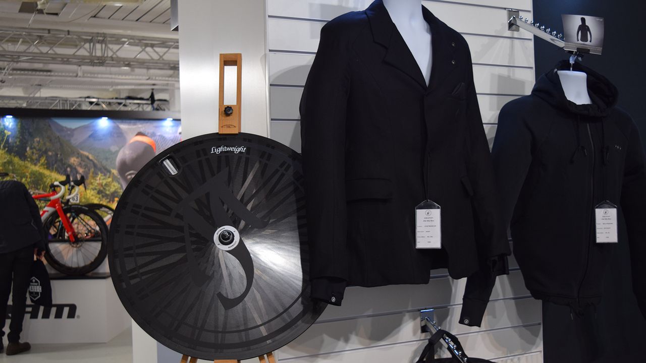 Alongside the acclaimed Lightweight Autobahn disc wheel was a Lightweight 'after bike wear' jacket