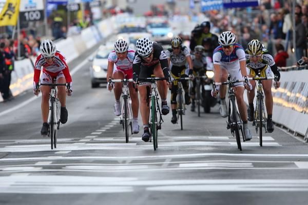 Marianne Vos (Nederland Bloeit) sprints to second place in the 2010 Ronde van Vlaanderen ahead of Kirsten Wild (Cervelo Test Team). Emma Johansson (Redsun Cycling Team) was fourth. Grace Verbeke (Lotto Ladies Team) won the event.