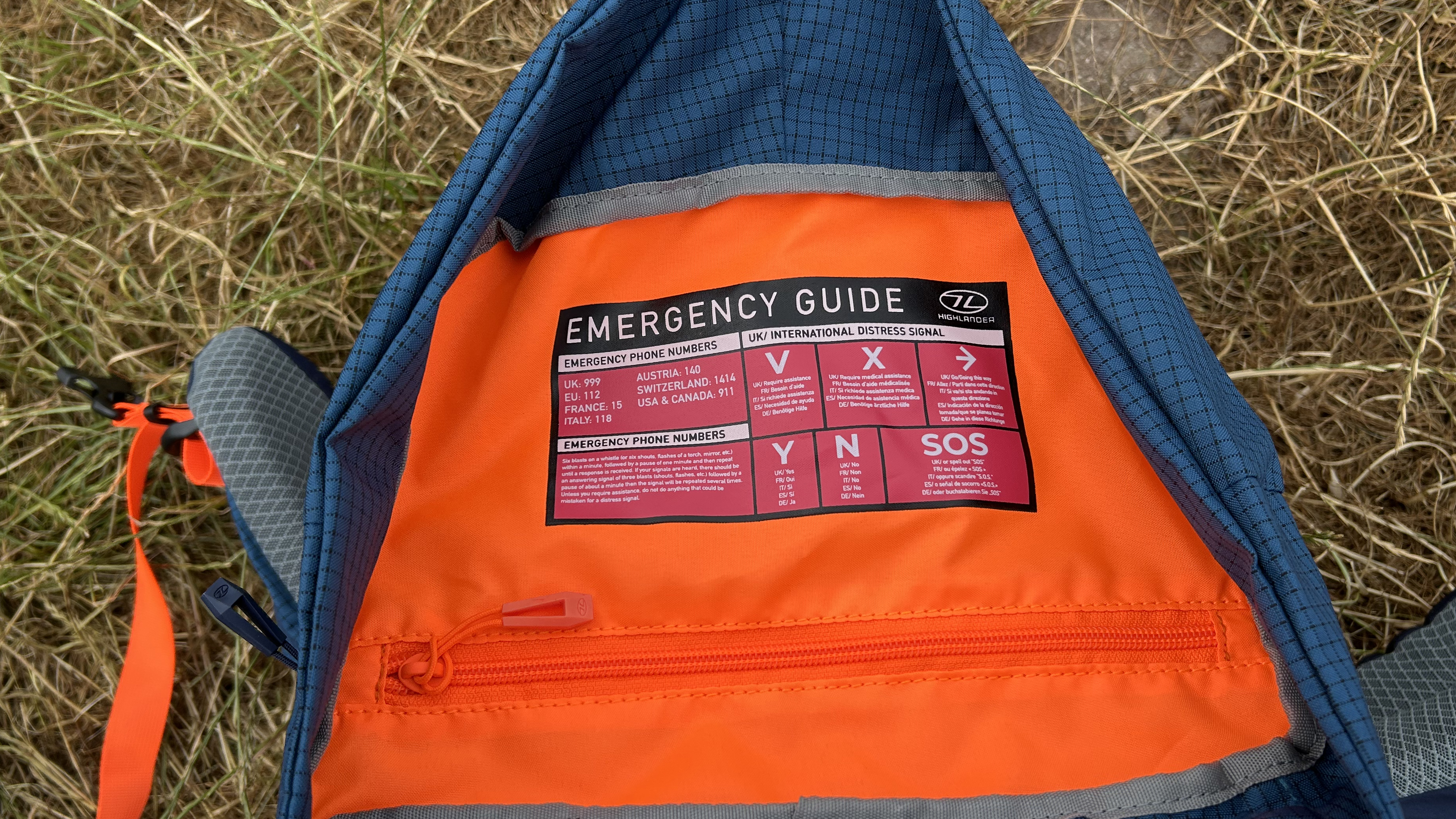 The emergency guide on the Highlander Vulkan's removable top lid