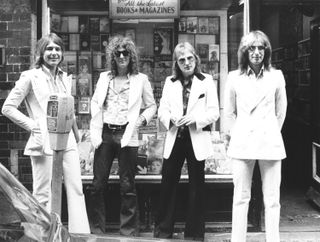 Suited and booted, Mick Ralphs, Ian Hunter, Dale Griffin and Pete 'Overend' Watts