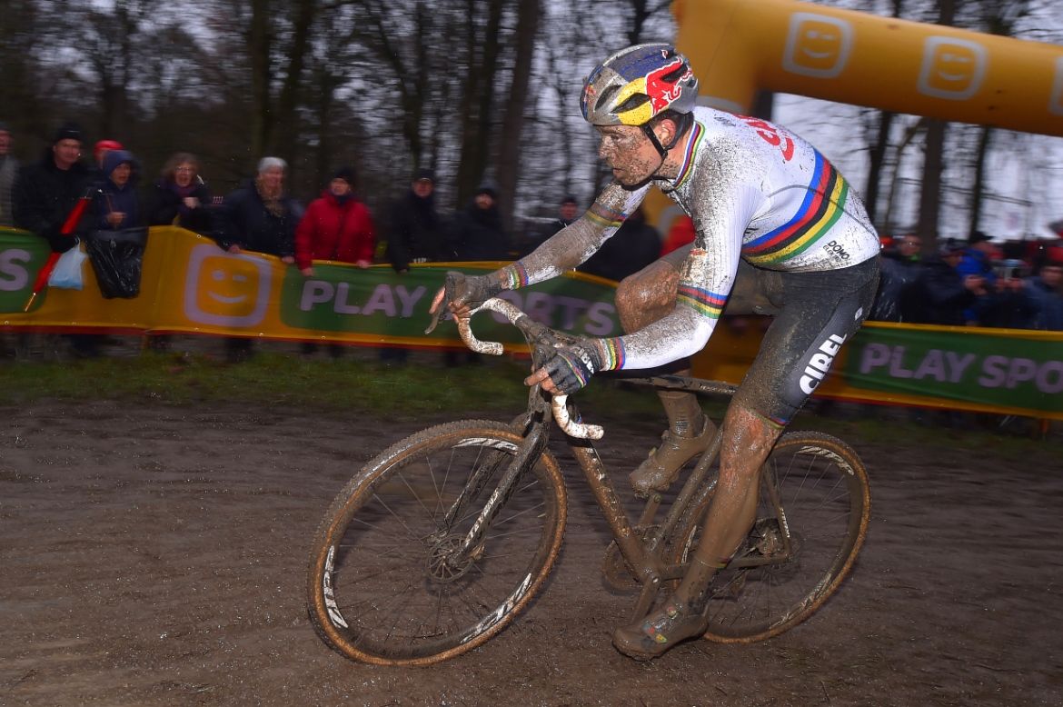 Wout van Aert riding to second