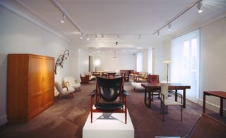 Auction house Piasa inaugrates its new Parisian HQ with a sale of designer Peder Moos