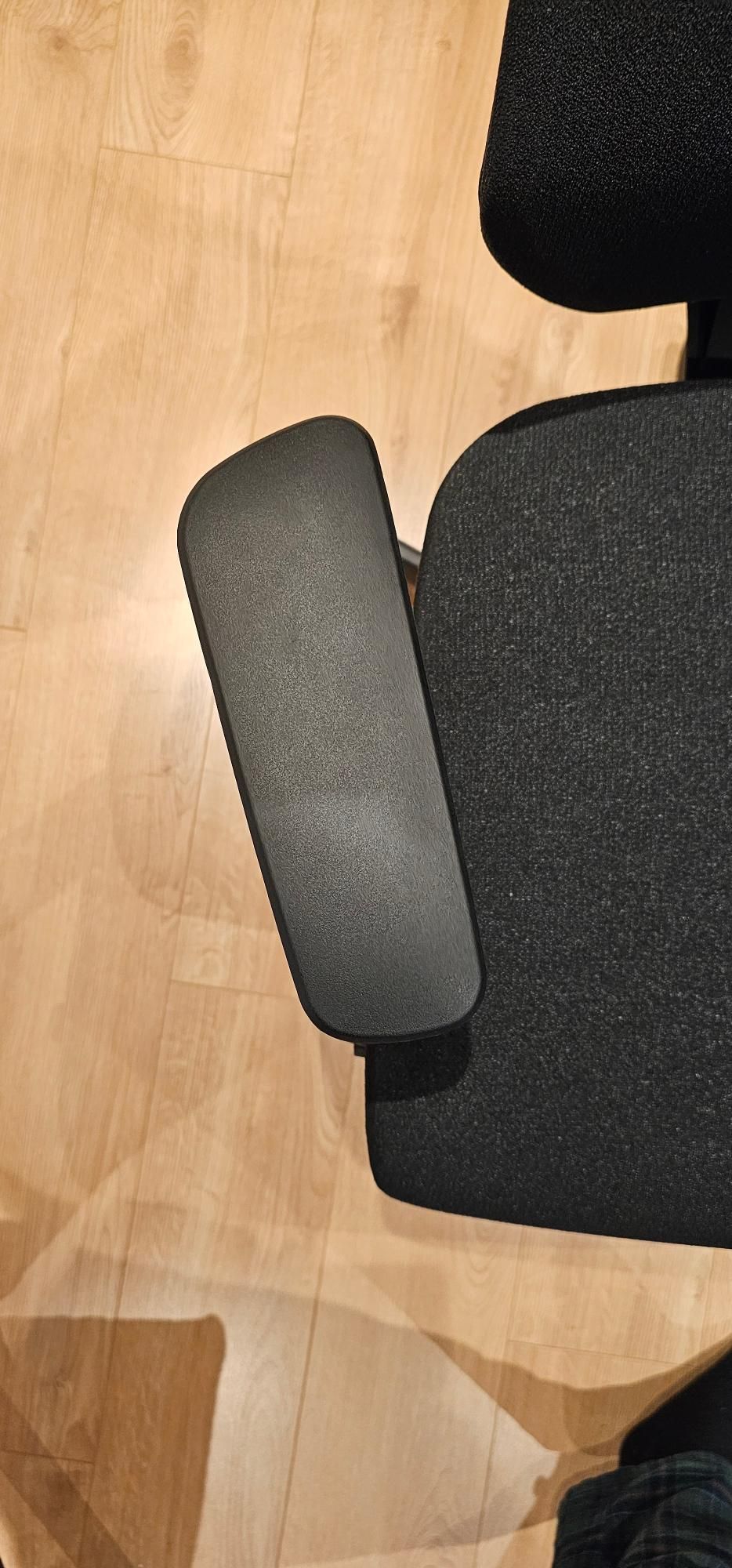 FlexiSpot BS12B-Pro during our review