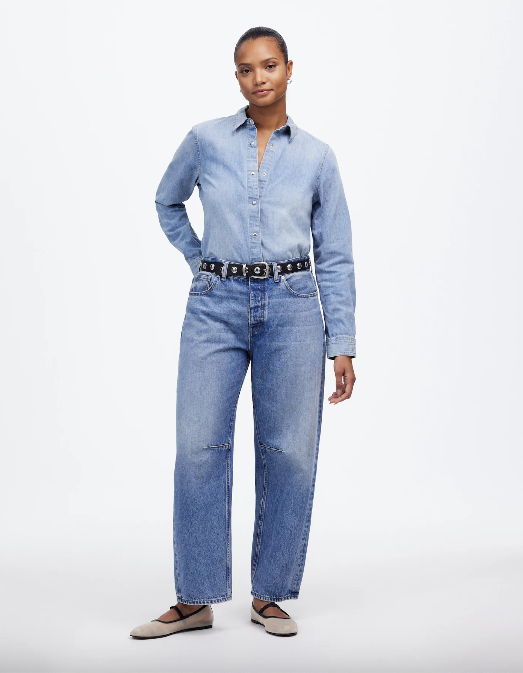 The Curvy Darted Barrel-Leg Jean in Dobbins Wash