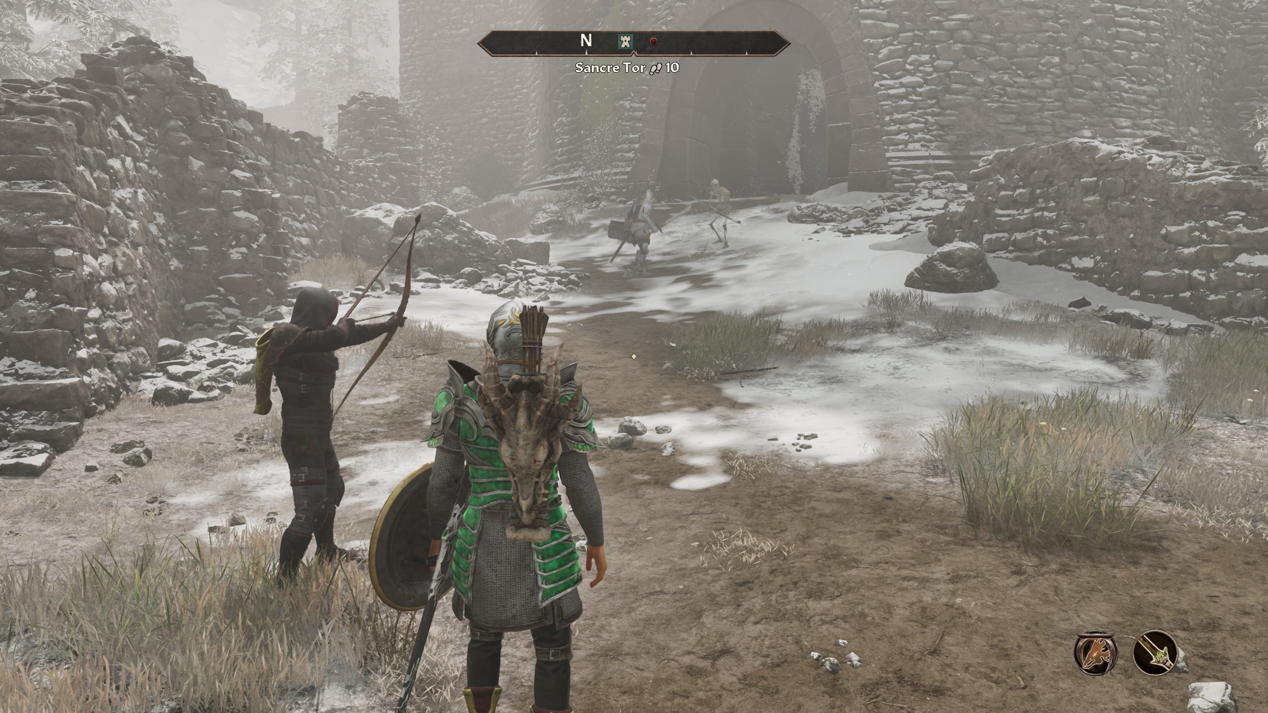 A Dark Brotherhood Murderer and a knight fighting a skeleton while the player watches in Oblivion Remastered