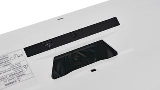 UST projector: Epson EH-LS300
