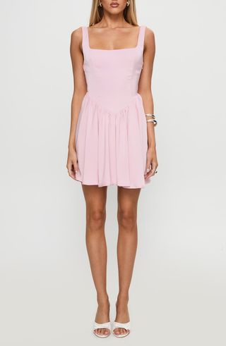 o5nQfq3wZXadaRDLvjBypR-320-80 يكلف فستان Taylor Swift الجديد 3495 دولارًا - SHOP 10 خيارات أرخص