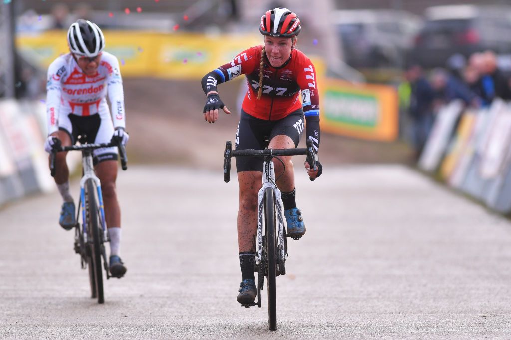 ZONHOVEN BELGIUM DECEMBER 08 Arrival Annemarie Worst of The Netherlands and Team 777 Celebration during the 24th Superprestige Zonhoven 2019 Women Elite superprestige zonhoven TelenetSuperprestige on December 08 2019 in Zonhoven Belgium Photo by Luc ClaessenGetty Images