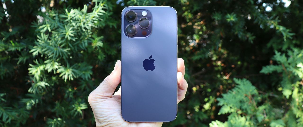 Apple iPhone 14 Pro Max hero image