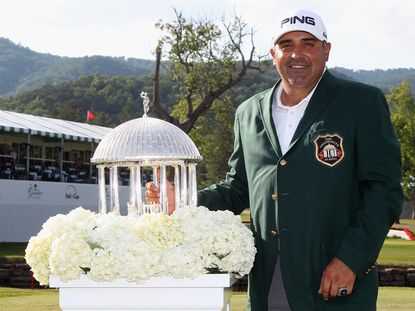 Angel Cabrera defends at the Greenbrier Classic