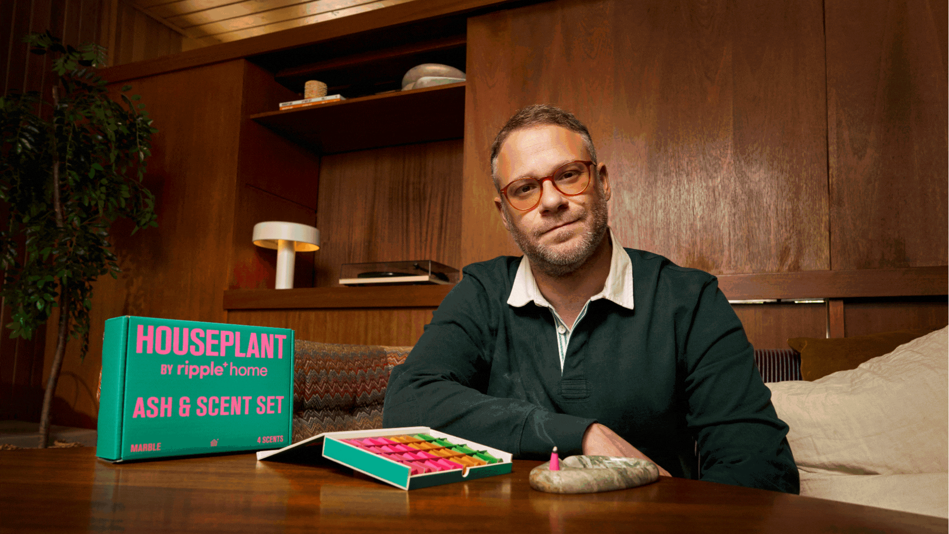 A GIF of Seth Rogen's scenting droplets in collaboration with ripple+