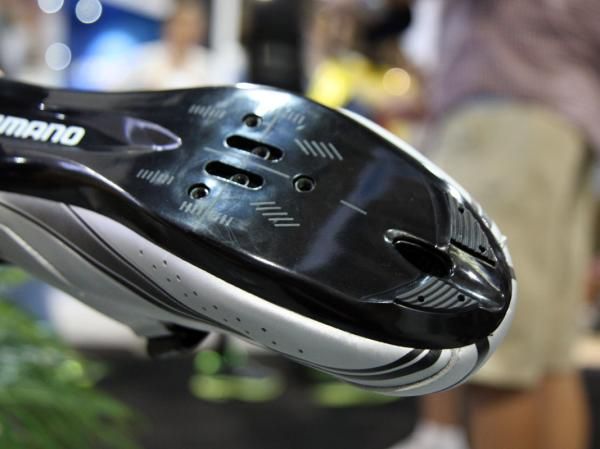 The Shimano SH-R087 road shoes readily accept three- or two-bolt cleats with no adapters required.