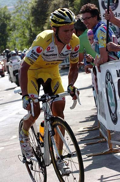 Simoni took the opportunity to take any seconds heh could out of his rivals on the final climb