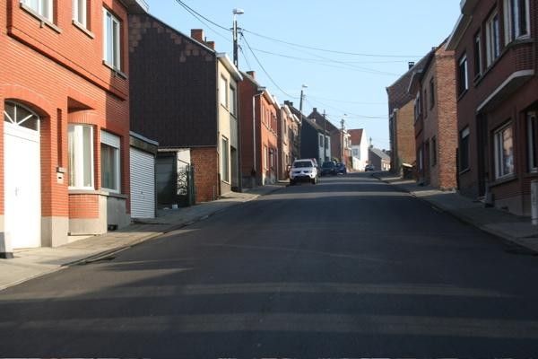 You can see how steep Tenbossestraat is by looking at the houses!