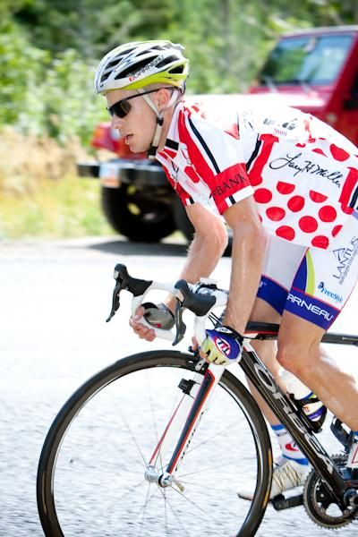 Darren Lill (Team Type 1) does his best to hold onto the KOM jersey.