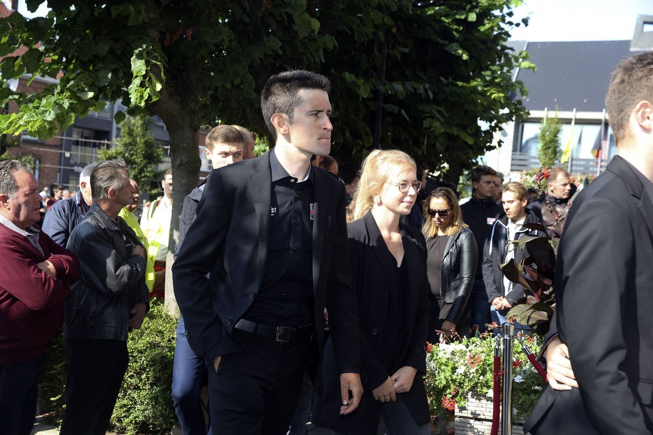 Tiesj Benoot arrives to pay his respects to his teammate