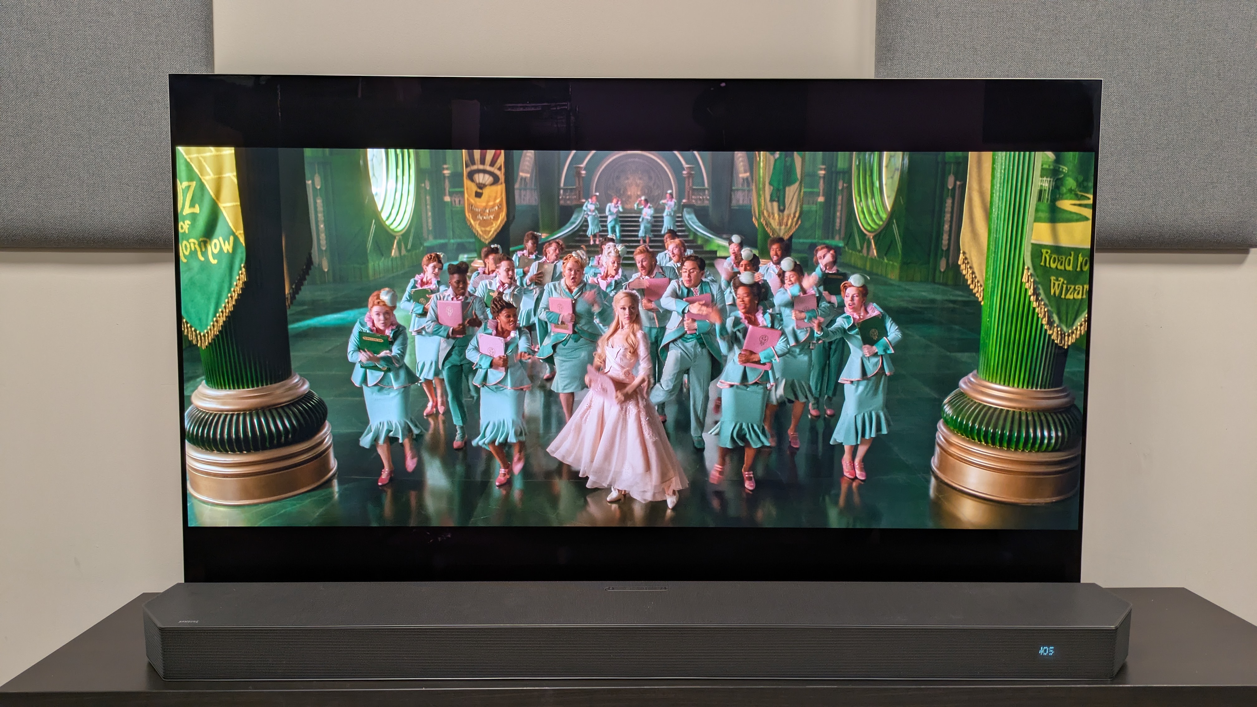 Wicked: For Good 4K Blu-ray on LG G5 OLED showing Glinda with her assistants 