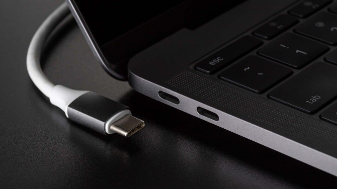 What Is Thunderbolt 4, and Why Should Your Next PC Have It?